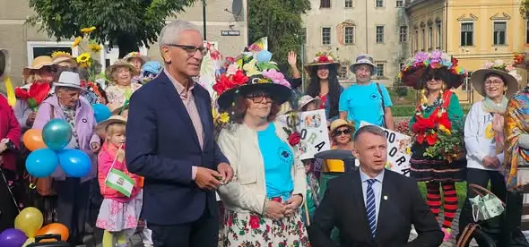 IV Międzyleskie Senioralia „Kapeluszowy zawrót głowy” – kolorowe święto międzypokoleniowe