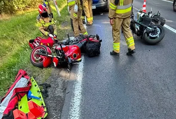Dożynki Gminne w Słoszowie: pokazy strażackie i interwencja na DK8
