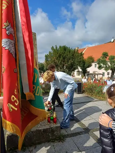 87. rocznica agresji sowieckiej na Polskę. Lewin Kłodzki uczcił pamięć Sybiraków