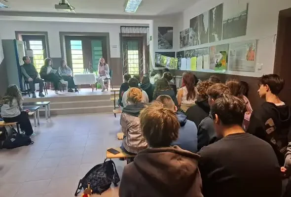 Anna Burza – absolwentka liceum w Lądku-Zdroju spotkała się z uczniami