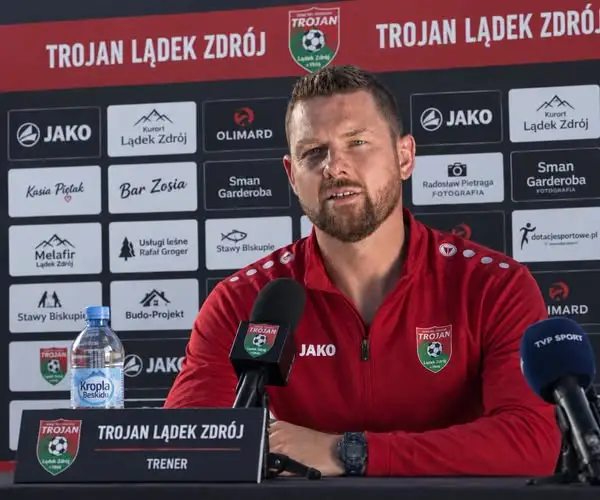 Trener o trudnym początku sezonu: „Biorę pełną odpowiedzialność za wyniki”
