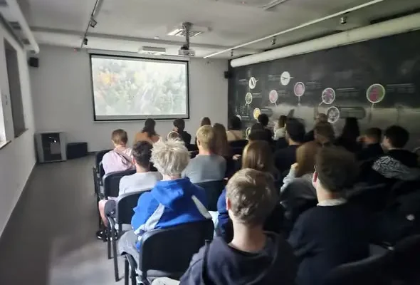 Kudowa-Zdrój: polsko-czeska młodzież na szlaku Gór Stołowych