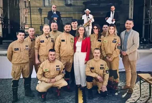 80-lecie jednostki OSP w Dusznikach-Zdroju. Burmistrz złożyła życzenia na Pikniku Międzypokoleniowym
