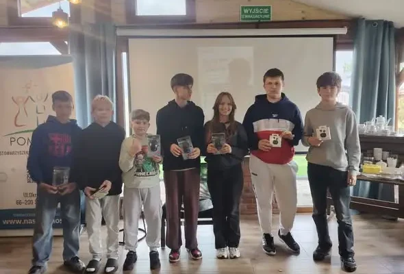 Uczniowie ze Szkoły Podstawowej w Międzylesiu triumfują w Turnieju Gier Edukacyjnych ePomost