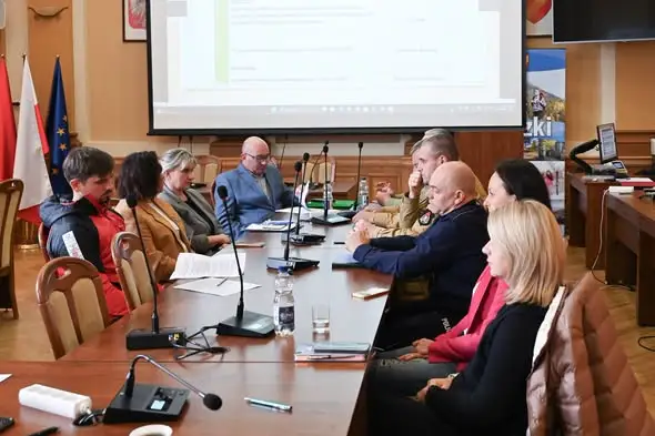 Powiat kłodzki przygotowuje się do zimy. Obradowała Komisja Bezpieczeństwa