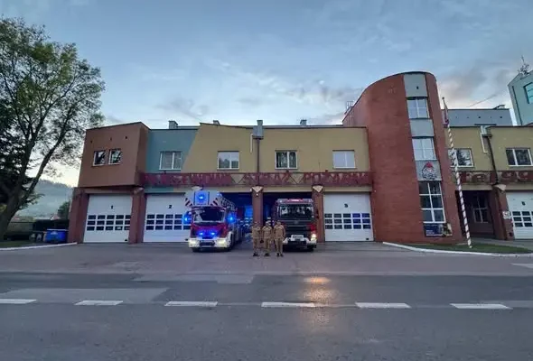 Hołd dla strażaków z Niska – solidarność w całym kraju
