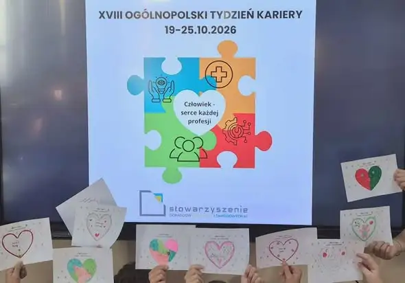 Uczniowie ze Stronia pieką serca dla lokalnych pracodawców