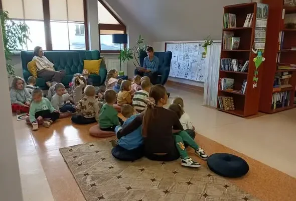 Operacja „Jeż” w Dusznikach: przedszkolaki stworzyły armię kolczastych papierowych jeży